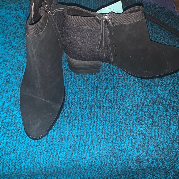 Booties - Picture 3 of 3